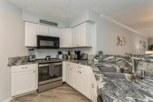 Vista Verde East 8-164 in Point Brittany, USA