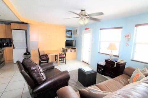 Sea Rocket 0 Cozy 1BD 1BA Oasis in North in St Pete Beach, USA
