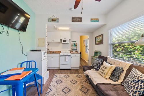 Rock Lobster 2 Private Bungalow Duplex with in St Pete Beach, USA