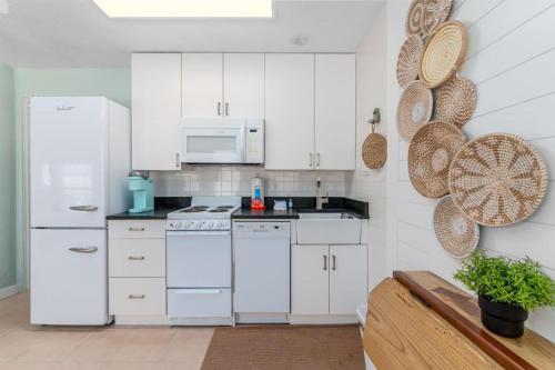 Newly Updated Sea Rocket 4 Ground Floor in St Pete Beach, USA