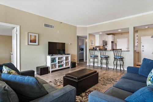 San Remo 207 Gulf Front Luxury 3BD 2BA in in Clearwater Beach, USA
