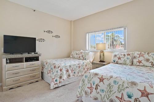 San Remo 307 Gulf Front Splendor 3BD 2BA in Clearwater Beach, USA