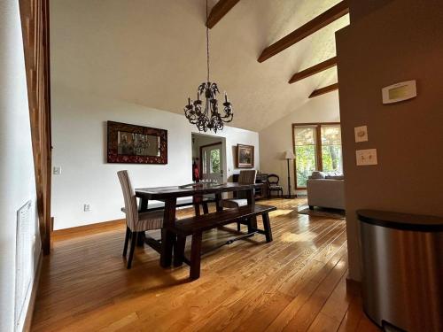 Country Roads take me home in Terra Alta