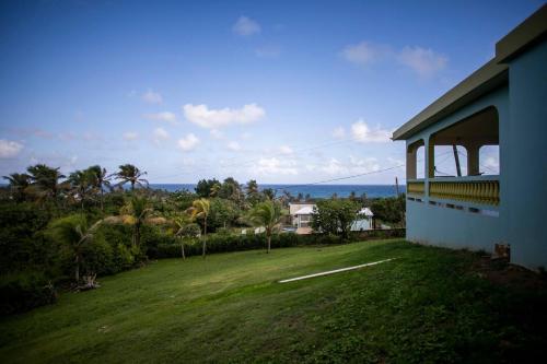 Mariposa Beach House in Arecibo