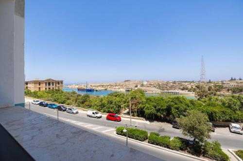 Rinella beach house in Birgu