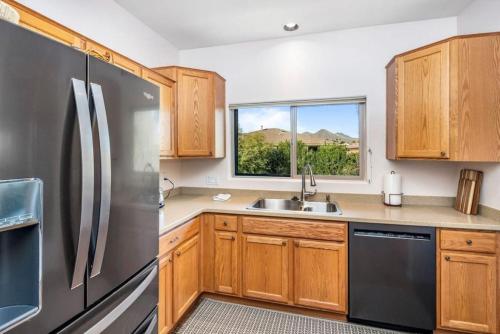 Luxury 3 Bedroom Office Den Condo Fountain Hills in Fountain Hills