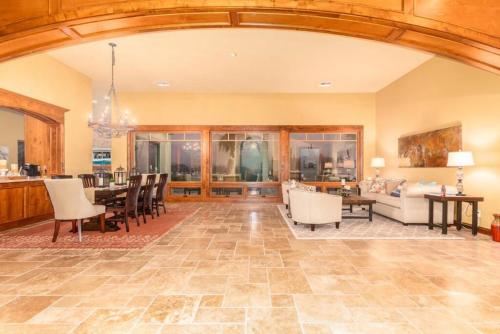 AZ Desert Views Pool Spa Sleep 8 in Fountain Hills
