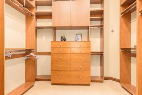 AZ Desert Views Pool Spa Sleep 8