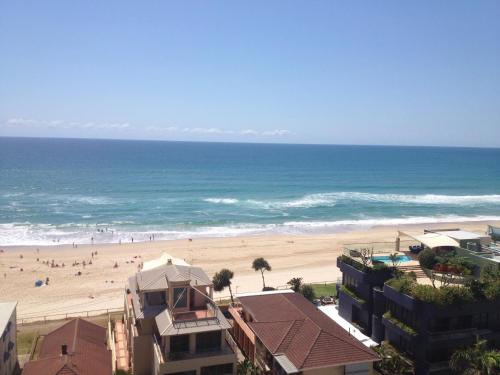منظر, Norfolk Luxury Beachfront Apartments in ماين بيتش