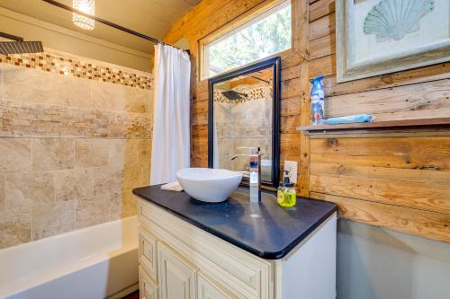 Pet-Friendly Grand Lake Studio with Outdoor Space Pet-Friendly Grand Lake Studio with Outdoor Space