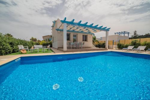 Villa Capri - Private pool 1