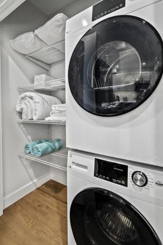 3BR2Bth TD Garden BOS MIT Harvard 2 Parking Spaces 3BR2Bth TD Garden BOS MIT Harvard 2 Parking Spaces