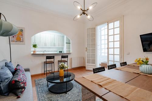 La Plaza Mayor de Madrid - image 8