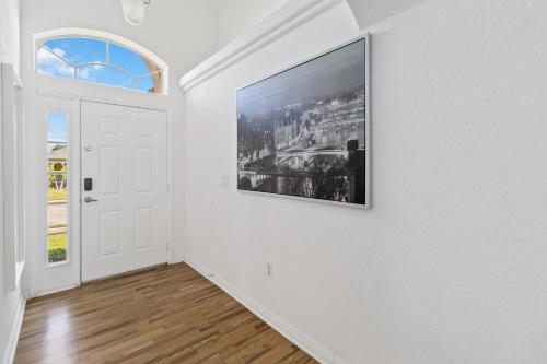 4-2 Private Pool House Near All Famous Attractions!!! in Davenport, USA