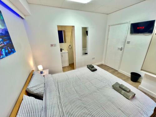 Lux Super King private Bath MediaCity, MUFC, Salford, Манчестер (фото 9)