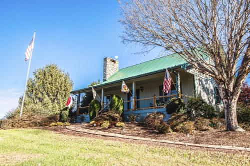 Mountain Loft Resort - Lake Lure, NC Mountain Loft Resort - Lake Lure, NC