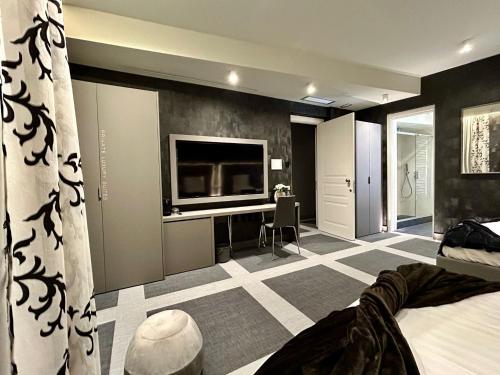 Private Luxury Suites, Rome