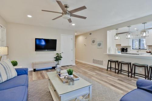 2311 Racquet Club Villas thumb 2