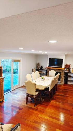 Luxury house with pleasure of life in Surrey, Canada