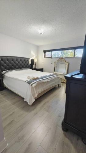 Luxury house with pleasure of life in Surrey, Canada