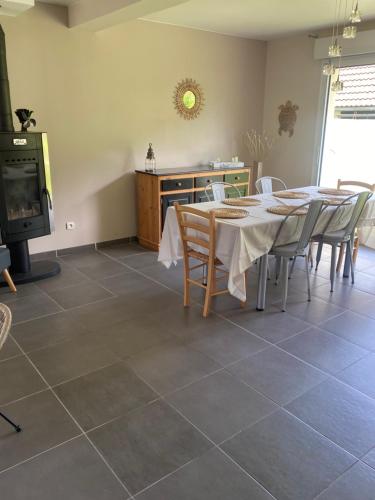 Maison à la campagne (Maison a la campagne) in 塞普蒙