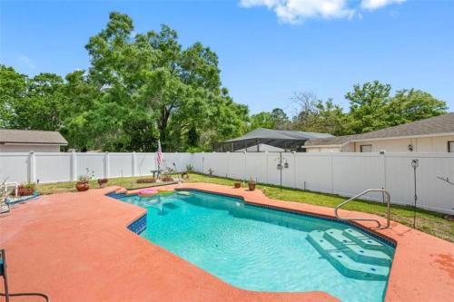 New decorate house w 4 bedrooms in Lutz, USA