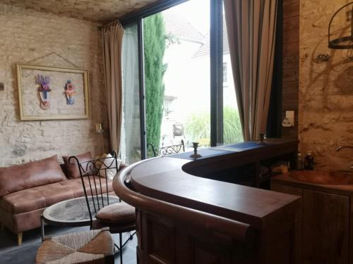 Pub/Lounge, Le Nid - Route des impressionnistes & Giverny in Rolleboise