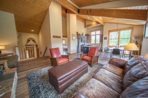 Campfire Mountain 6 by SummitCove Lodging, Keystone
