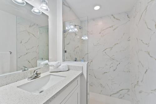 Modern Living 2-bedroom,2 Bath Home Downtown Wpb in West Palm Beach, USA