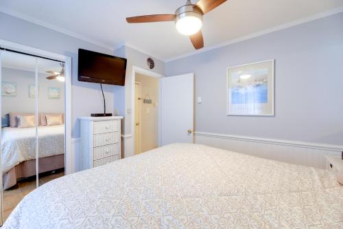 Beachfront Family Condo with Stunning Views! Beachfront Family Condo with Stunning Views!