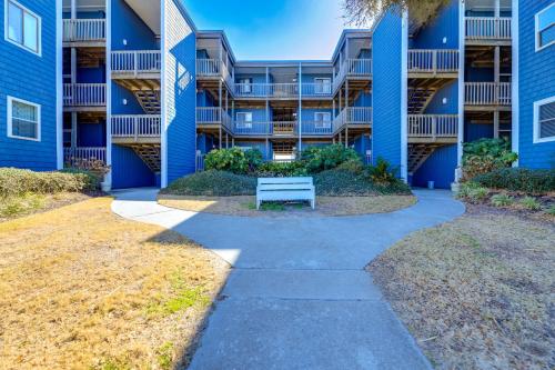 Beachfront Family Condo with Stunning Views! Beachfront Family Condo with Stunning Views!