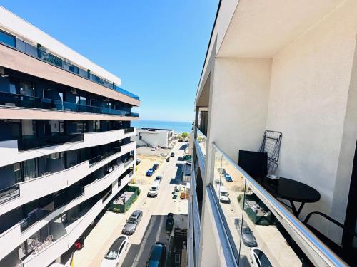 One-Bedroom Apartment - Sea Side