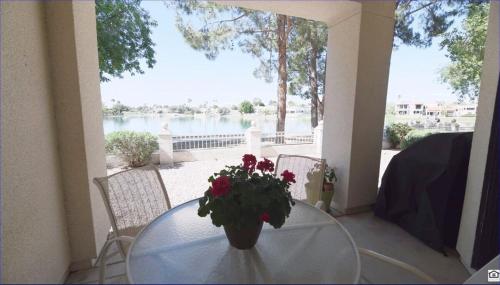 Waterfront Views, Office, Main Floor, Walkable - Tap to explore photos
