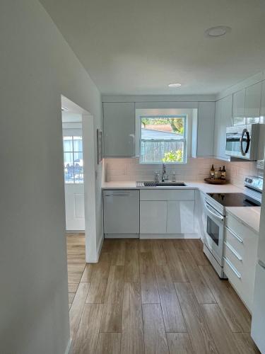 Konyha, Florida Gulf Coast Luxury Oasis in Gulfport (FL)