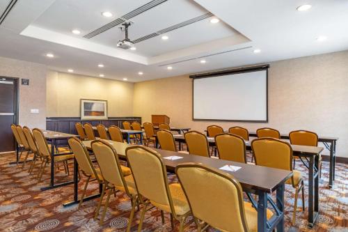 Best Western Plus Lytle Inn & Suites - 회의실/연회장