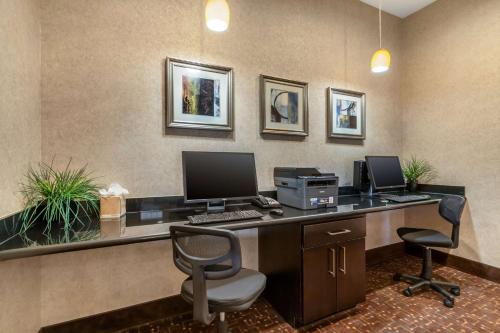 Best Western Plus Lytle Inn & Suites - 비즈니스 센터