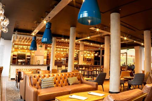 DoubleTree by Hilton Manchester Piccadilly - image 13