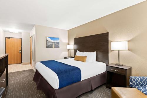 Best Western Snowflake Inn - image 14