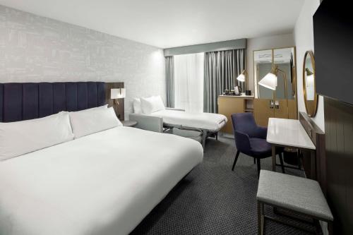 DoubleTree by Hilton Manchester Piccadilly - image 11