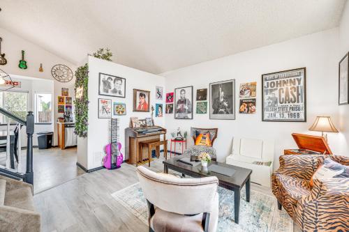 Music-Themed Fountain Home with Fireplace and Yard! in Fountain, USA