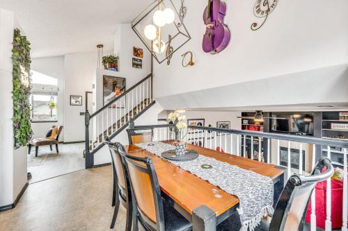 Music-Themed Fountain Home with Fireplace and Yard! in Fountain, USA