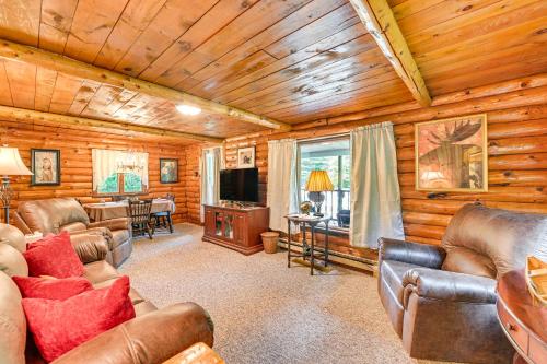 Log Cabin with Game Room and Fire Pit in Forestport! in Forestport, USA