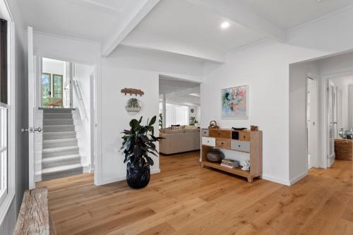 The Bay Haus by Book Jervis Bay - Luxury Escape with Private Pool, minutes to Jervis Bay's beaches in โอลด์เอโรวัลเบย์