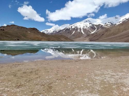The Nomad's Cottage-Losar , nearest hotel stay to visit Chandra Tal - Lake , in Spiti Valley in Losara