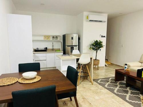 Spacious and comfortable apartment w pool and golf in Tulum, Mexico