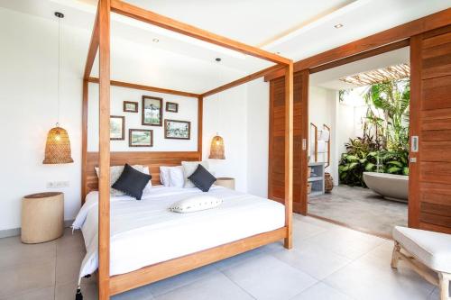 Spectacular 4BR Villa 400m to Beachfront Bliss - image 2