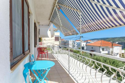 Apartments with a parking space Trogir - 9209 - image 12