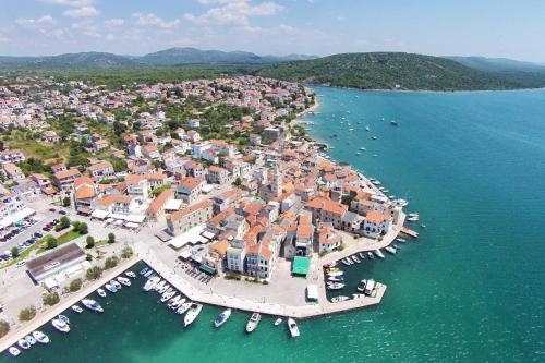 Apartments and rooms by the sea Pirovac Sibenik - 13654 - image 14