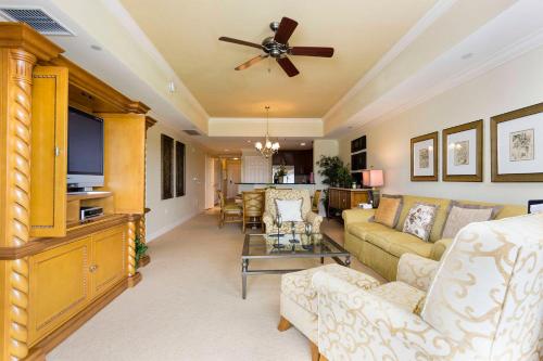 Great Three Beds Vacation Apartment with balcony at Reunion Resort - image 6