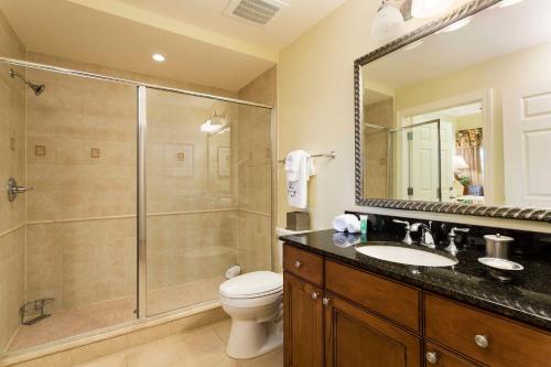 Great Three Beds Vacation Apartment with balcony at Reunion Resort - image 10